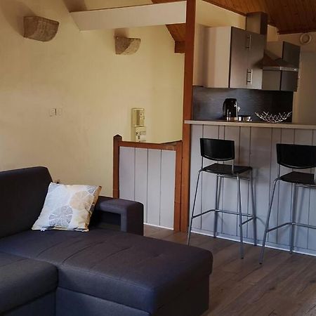 Duplex Au Centre Ville, Dans Cour Interieure Calme Доль Экстерьер фото