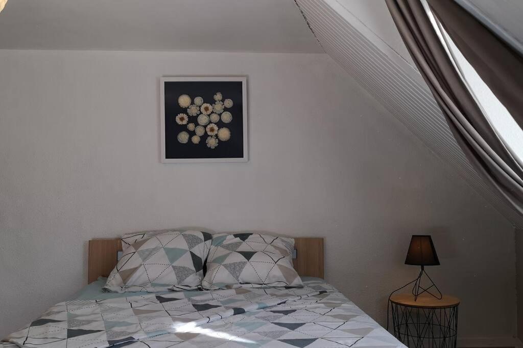 Duplex Au Centre Ville, Dans Cour Interieure Calme Доль Экстерьер фото