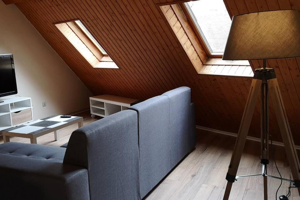 Duplex Au Centre Ville, Dans Cour Interieure Calme Доль Экстерьер фото